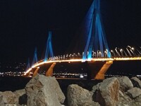 Γέφυρα Ρίου-Αντιρρίου: Φωταγωγήθηκε για ...