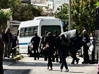 Επεισόδια στη Νομική: Ποινική δίωξη στου...