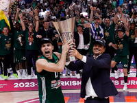 Κώστας Σλούκας: Η δικαίωση ενός πραγματι...