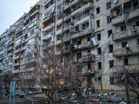 Πάτρα: Συνεχίζεται η συγκέντρωση ειδών π...