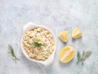 Συνταγή για πεντανόστιμη πατατοσαλάτα με γαρίδες