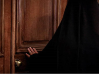 Σοκ στο κέντρο της Αθήνας: Αρχιμανδρίτης...