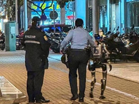 Πρώτη σύλληψη ρομπότ στην Κίνα - Viral τ...