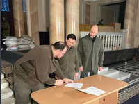 Ο Ζελένσκι υπέγραψε την αίτηση για ένταξ...