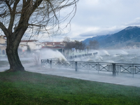 Ιωάννινα: 54χρονη έπεσε στη λίμνη, περασ...