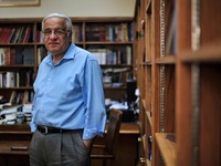 Διονύσης Σιμόπουλος, ο διακεκριμένος αστ...