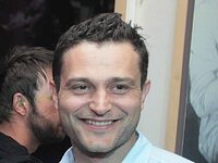 Ο Γιώργος Καραμίχος επιστρέφει από το Λος Άντζελες