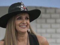 GNTM 4: Η Βίκυ Κουλιανού μπήκε στο παιχν...