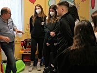 Ο Απόλλων Πατρών επίσκεψη στην Παιδιατρι...