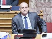 Σηκώνει το «γάντι» η κυβέρνηση: «Περιμέν...