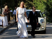 ΔΕΙΤΕ τις πρώτες 20+ ΦΩΤΟ από τον γάμο τ...