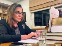 Ντόρα Μπακογιάννη: Η σπάνια φωτογραφία μ...