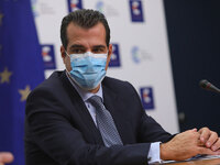 Θ.Πλεύρης: Παράταση της θητείας των επικ...