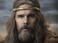 Ο Ίθαν Χοκ φορά τη μάσκα του κακού στο &...