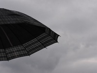 Σε αυτές τις περιοχές θα βρέξει την Πρωτομαγιά 