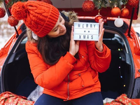 Τα ζώδια τα μαζεύουν και πάνε Χριστουγεν...