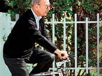 Κωστής Στεφανόπουλος: Ο πρόεδρος με το π...