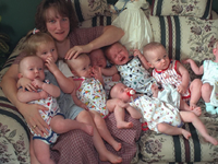 Πώς είναι σήμερα τα πρώτα επτάδυμα που ε...