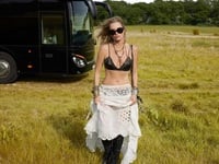 Kέιτ Μος: Επέστρεψε στα Zara με boho- ro...