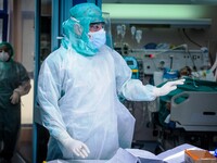 Κορωνοϊός: 259 νέα κρούσματα και έξι θάν...