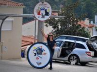 Ελαττώστε ταχύτητα!- Η Πατρινή Α. Αναστα...