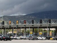 Χωρίς προβλήματα η έξοδος και των τελευτ...