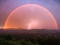 Εκπληκτική φωτογραφία: Κατέγραψε κεραυνό...