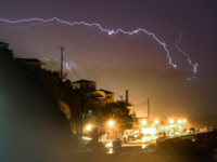 Κεφαλονιά: Κεραυνός χτύπησε σπίτι - Στιγ...