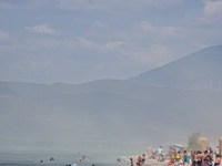 Πάτρα: Τους πήρε και τους "σήκωσε&q...