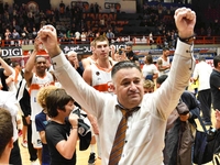 Συγκινητικό αντίο του Προμηθέα στον Μάκη...