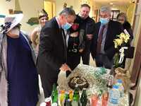 Πάτρα: Έκοψαν πίτα στον Σταθμό Μάνας και...