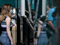 Κορωνοϊός: Ο φόβος του Μαρτίου επιστρέφε...