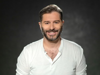 Αλέξανδρος Μπουρδούμης: Ντύθηκε Άγιος Βα...