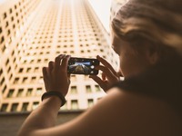 Παιδική πορνογραφία: Παρίσταναν τους μάν...