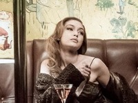 Τζίτζι Χαντίτ και Λετίσια Κάστα πρωταγων...