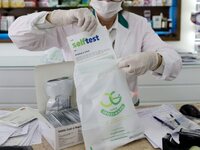 Πρόστιμα 300 ευρώ και στέρηση μισθού για...