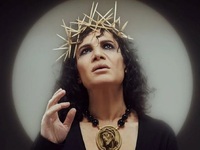 Αποσύρεται το περιοδικό με την επίμαχη φ...