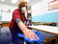 Κορωνοϊός: Δύο Δημοτικά της Πάτρας κλεισ...