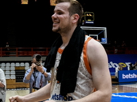 200άρησε ο Δημήτρης Αγραβάνης