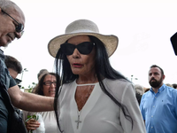 Ζωζώ Σαπουντζάκη: Παραμένει στο νοσοκομε...