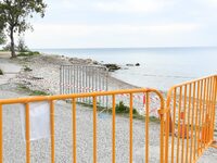 Μπήκαν τα κάγκελα στην Ηρώων Πολυτεχνείο...