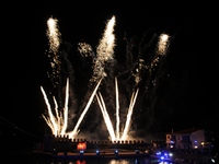 Εντυπωσιακές εικόνες από το λιμάνι της Ν...