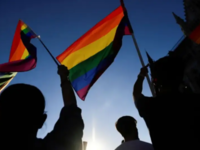 «Έκαψαν το σπίτι μου, με έχουν μαχαιρώσε...