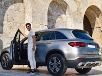 Χωρίς άδεια η διαφήμιση αυτοκινήτου με τ...