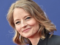 Διεθνές Φεστιβάλ Καννών 2021: Η σταρ Τζό...