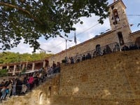 Αχαΐα- Σπάτα: Χιλιάδες πιστοί συρρέουν σ...