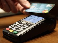 Πάτρα: Έκαναν αγορές με κλεμμένη κάρτα 