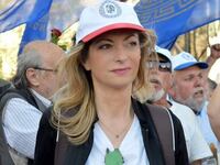 Οφείλουμε να συνταχθούμε στο πλευρό των νοσηλευτών