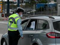 Με κράτηση ξενοδοχείου η μετακίνηση από ...