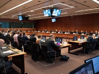 Κορωνο-ομόλογο: Αναζητείται λύση στο Eur...